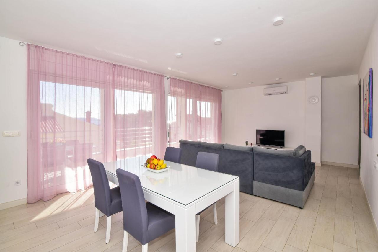 Apartment Deluxe Villa Carlotta Задар Екстер'єр фото